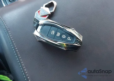 2021 Ford F-150 Lariat from USA, damaged, VIN 1FTFW1E82MKE97821